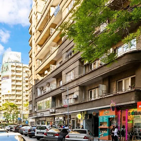 Tova Pearl Ultracentral - Romana Square Subway *