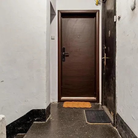 Tova Pearl Ultracentral - Romana Square Subway * Bucharest